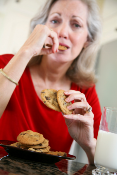 woman-eating-cookies